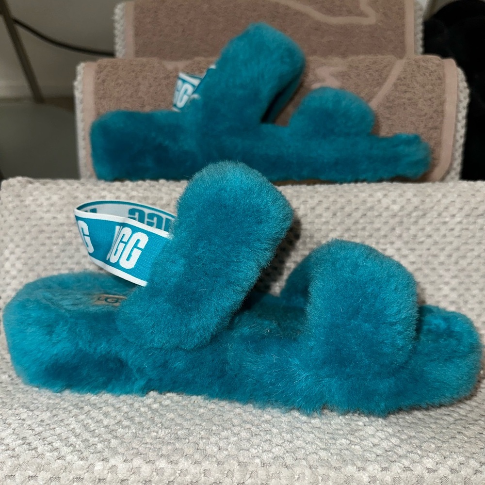 UGG Turquoise Oh Yeah Slippers - Picture 2 of 7